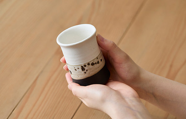 ゆこです。中川政七商店 tate mino Tsutsu Yunomi - Mino Ware, Two-Tone Black and White Glaze