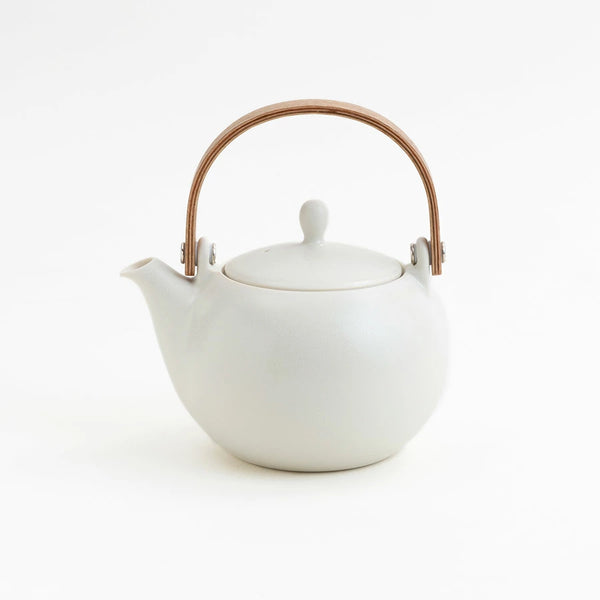 YUI_Wooden_Handle_Dobin_Teapot
