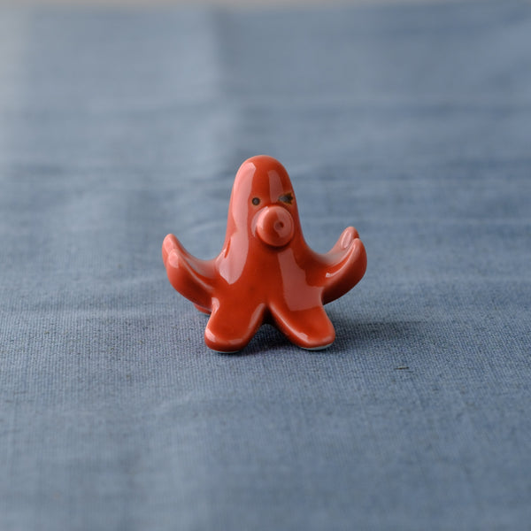 Octopus wink chopstick rest
