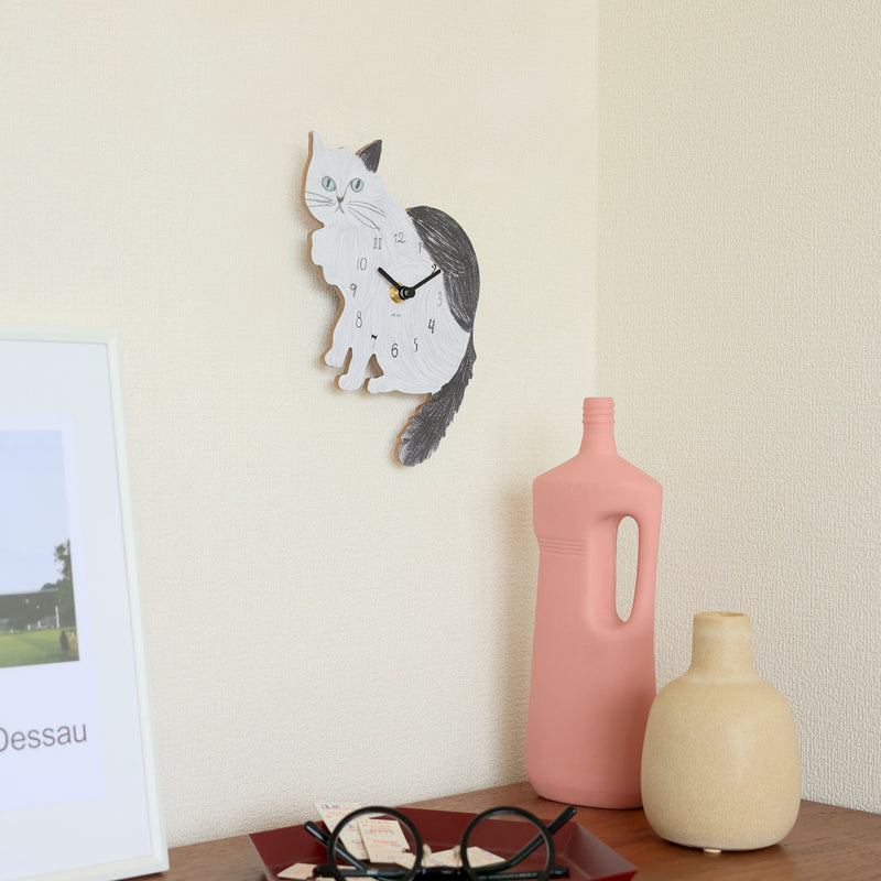 Diecut clock Crown | Matsuo Miyuki