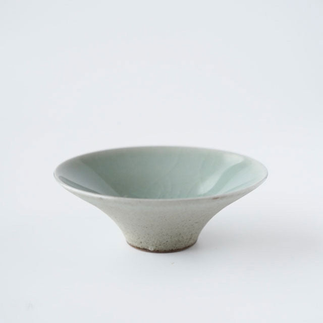 Nabeshima Celadon Flower Vase – FEW | Nabeshima Kosengama
