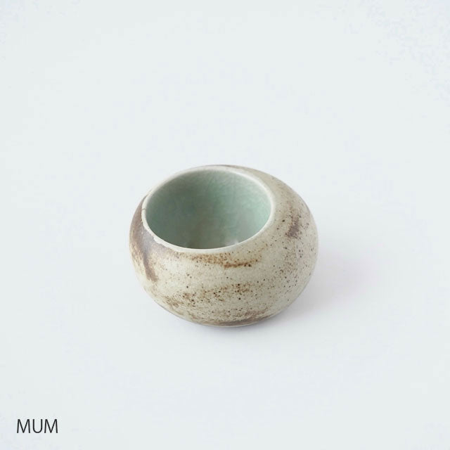 Nabeshima Celadon Flower Vase – MUM | Nabeshima Kosengama