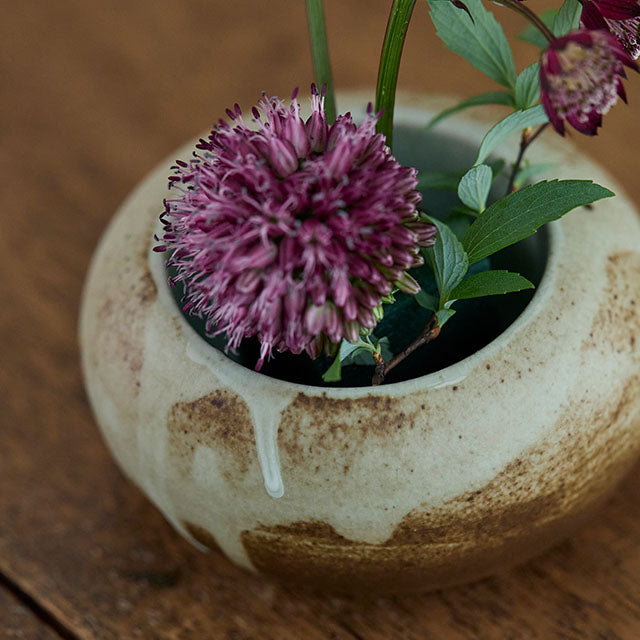 Nabeshima Celadon Flower Vase – MUM | Nabeshima Kosengama
