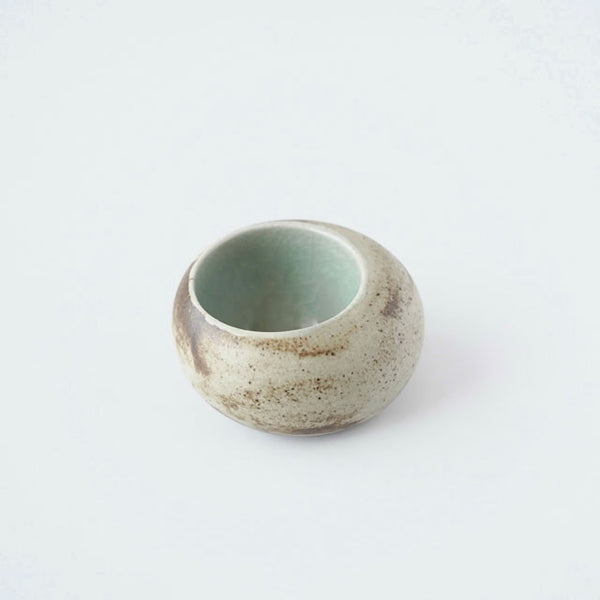Nabeshima Celadon Flower Vase – MUM | Nabeshima Kosengama