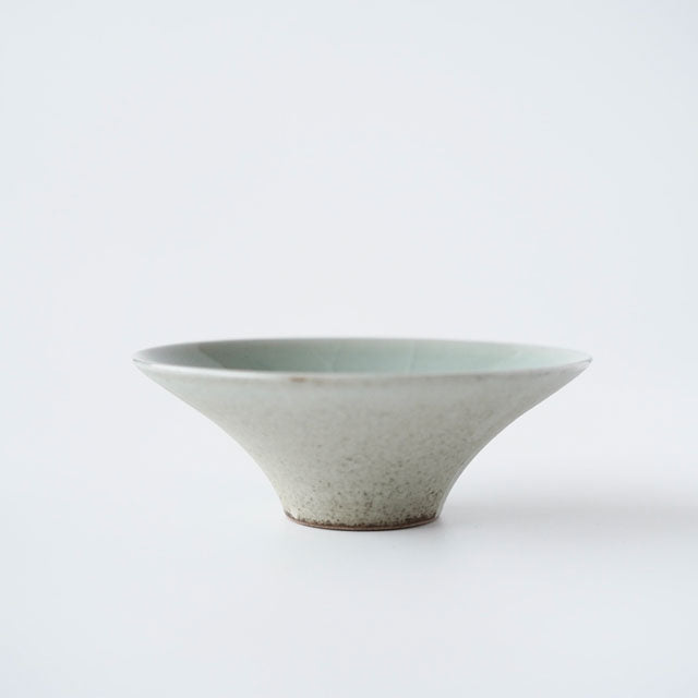 Nabeshima Celadon Flower Vase – FEW | Nabeshima Kosengama