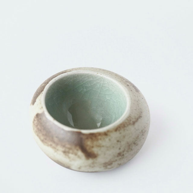 Nabeshima Celadon Flower Vase – MUM | Nabeshima Kosengama
