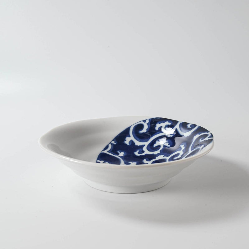 SHICHITA Cat 16.5cm Shallow Bowl – Karakusa