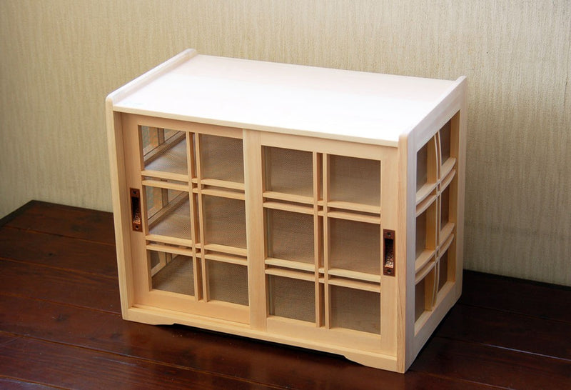Hinoki storage cabinet | Sliding door