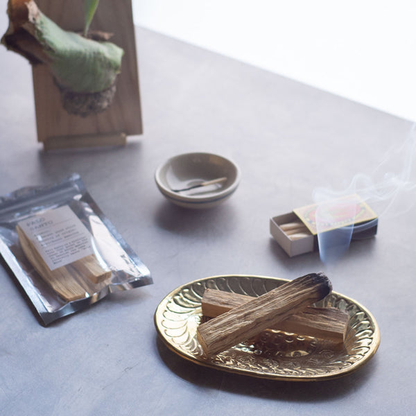 Indian brass tray Gold | AMABRO