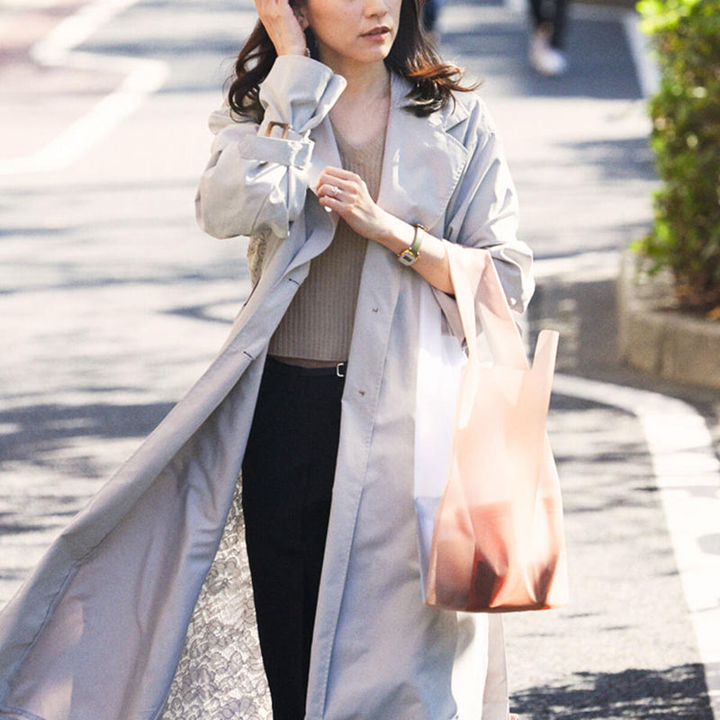 DAILY SHOPPER | Clear × Pale Orange