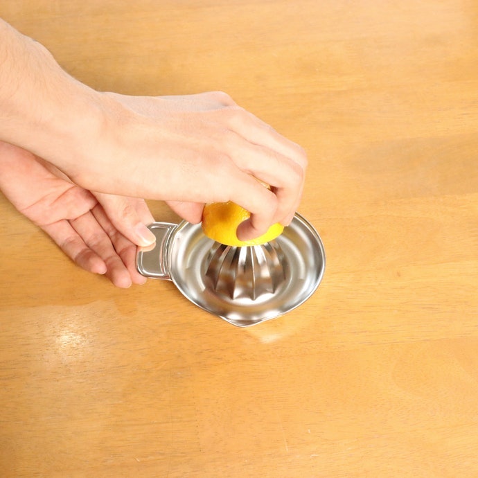 Double-Spout Lemon Squeezer – Stainless Steel