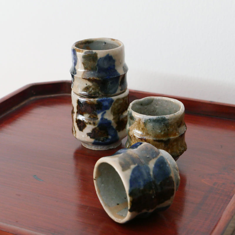 センスよさげに佇む手作り陶器 Handmade Rustic Ceramic Sake Cup A | Japanese Vintage – ZAKKAsine