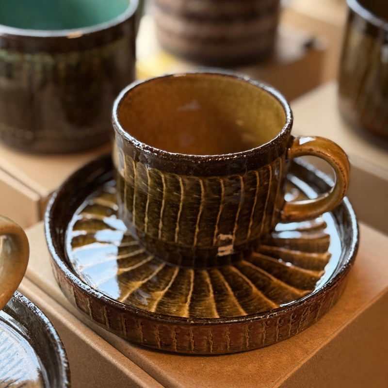 Hasami Ware Amber Glaze Brush-Stroke Coffee Cup & Saucer – ZAKKAsine