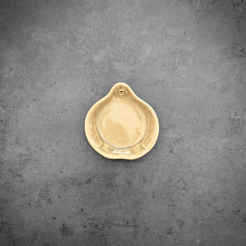 Cozy Sloth small plate | On the Table | Yoshizawagama