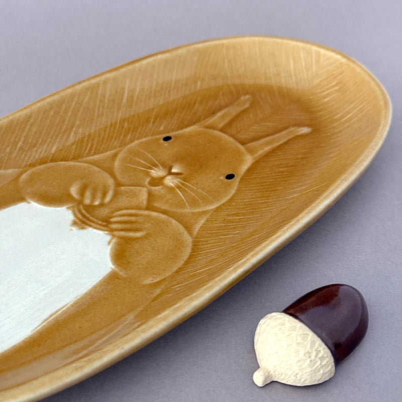 Squirrel Plate with Bonus Acorn Chopstick Rest | On the Table | Yoshizawagama