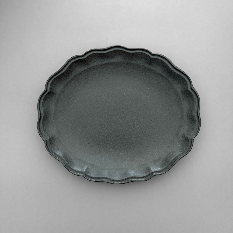 Charcoal oval plate  | On the Table | Yoshizawagama