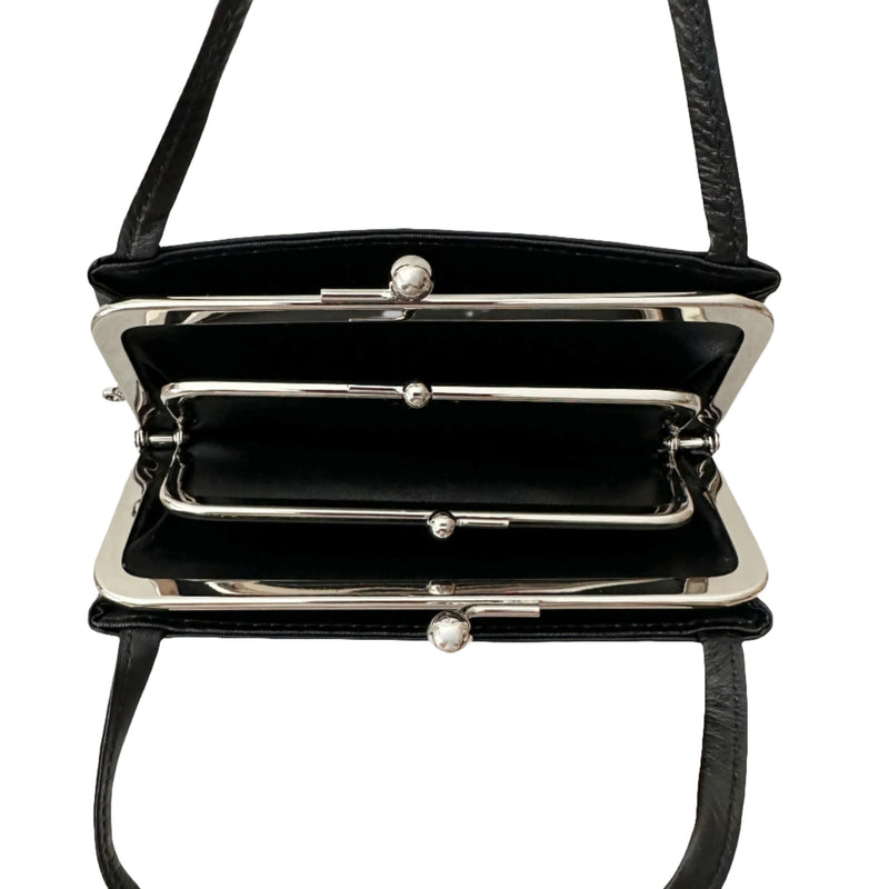 Cowhide kisslock wallet with handle | Matsunoya