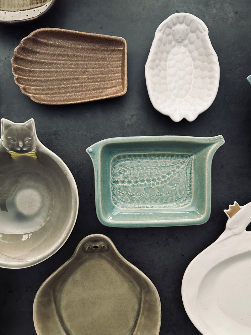Sloth Dish (With Glaze Cracks) | ON THE TABLE | Yoshizawagama