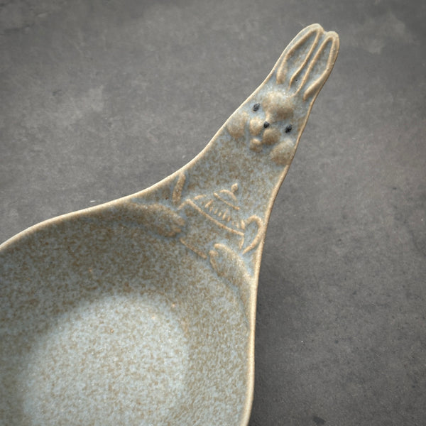 Rabbit with tea pot Shaped Dish | ON THE TABLE | Yoshizawagama