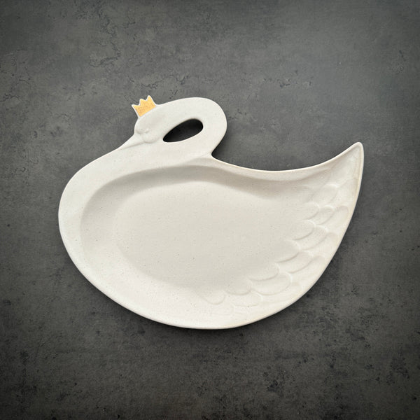Large Swan Plate with Crown and Gold Accents | ON THE TABLE | Yoshizawagama
