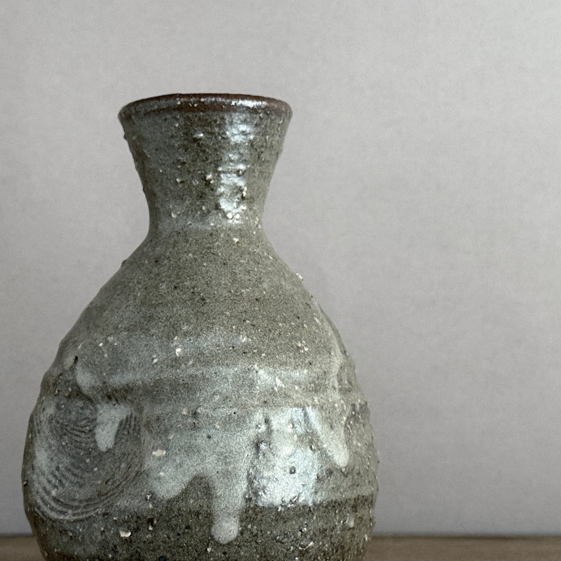 Inguin Glaze Tokkuri | Handmade Shigaraki Ware