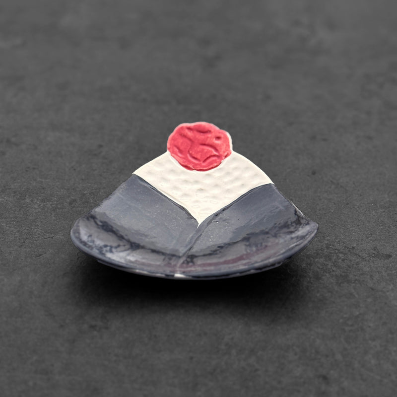 Handmade UME ONIGIRI mamezara