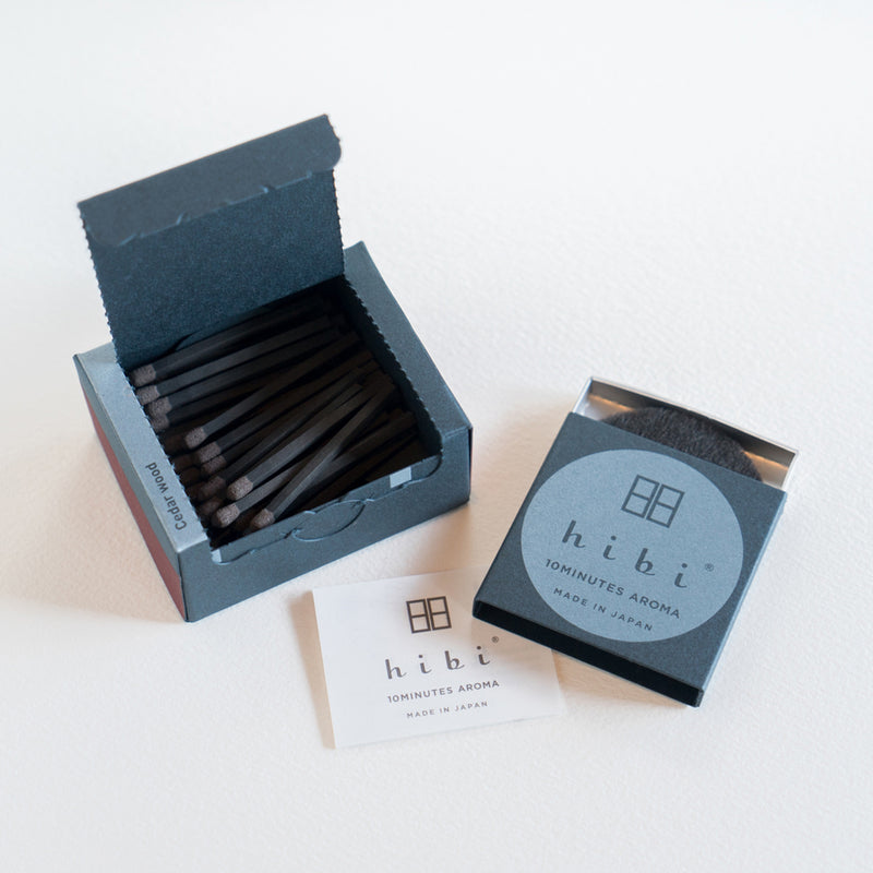 hibi deep | D001 Cedar wood