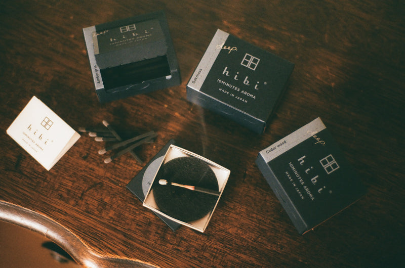hibi deep | D001 Cedar wood