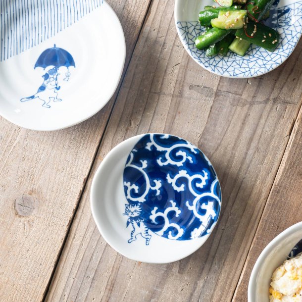 SHICHITA Cat 13cm small Plate – Karakusa