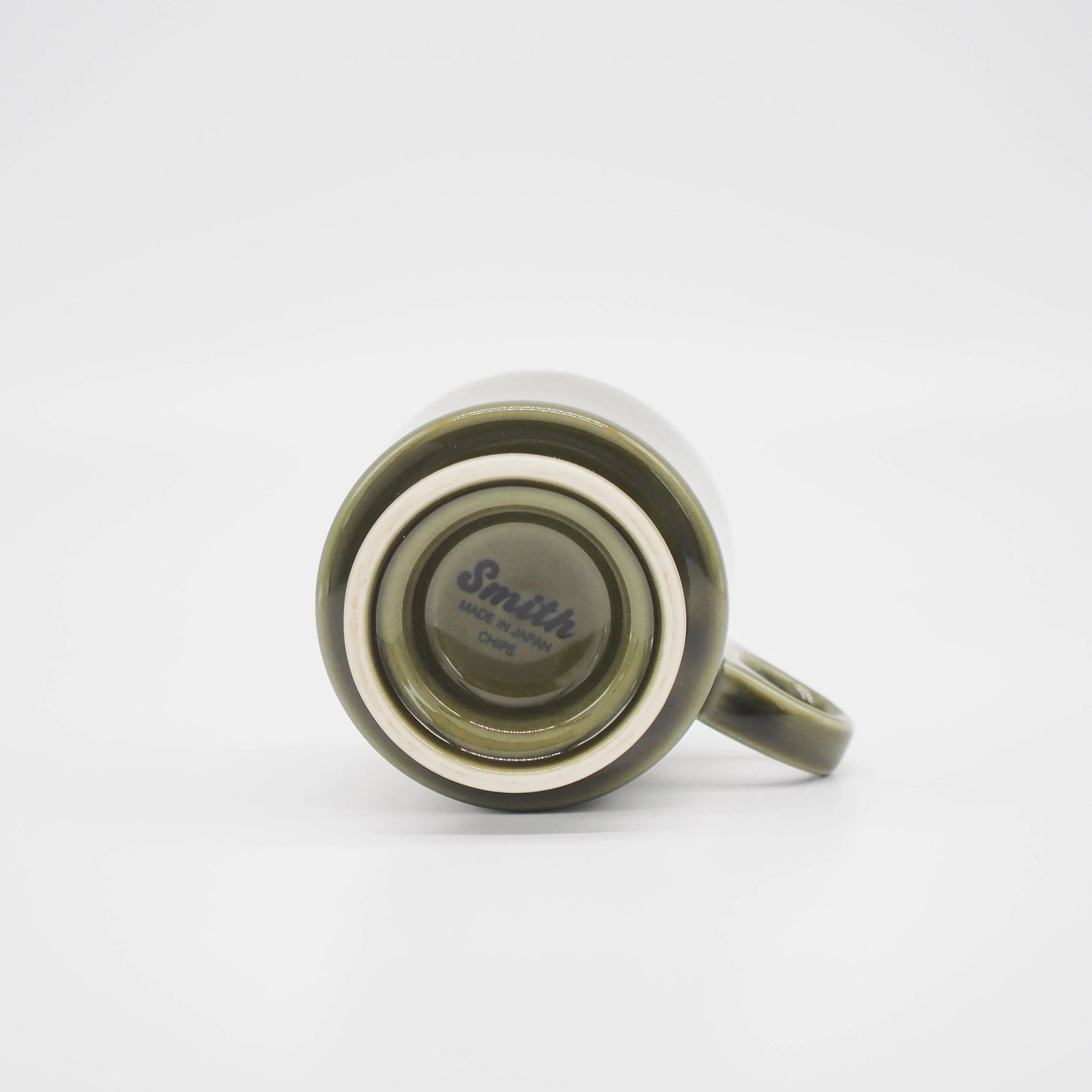 Smith Stacking Footed Mug Green | Chips – ZAKKAsine