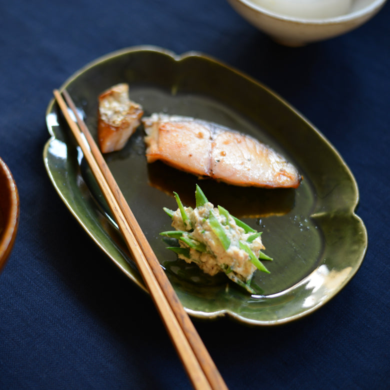 LIEN flower-shaped plate L
