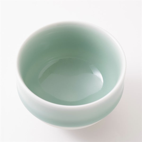 Nabeshima Yaki Teacup | White