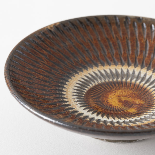 Onta ware dish