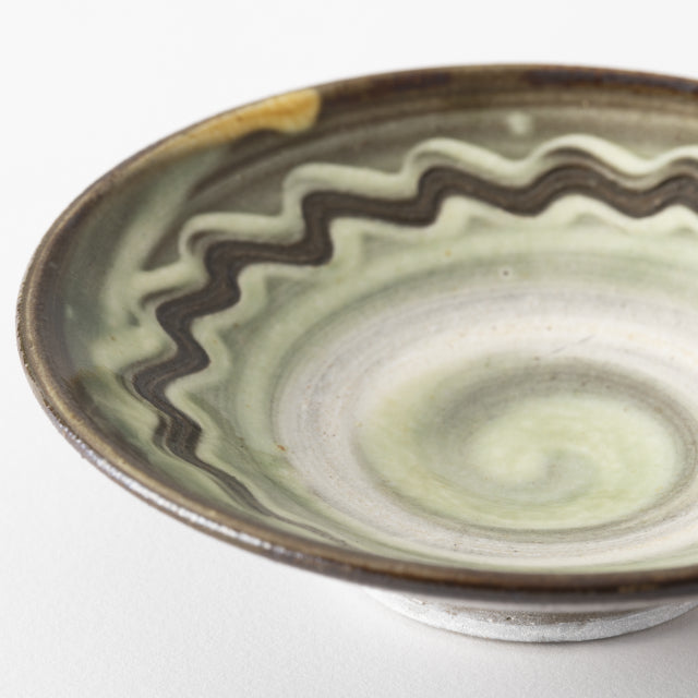 Onta ware dish