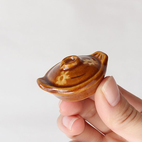 Earthenware pot | Chopstick rest