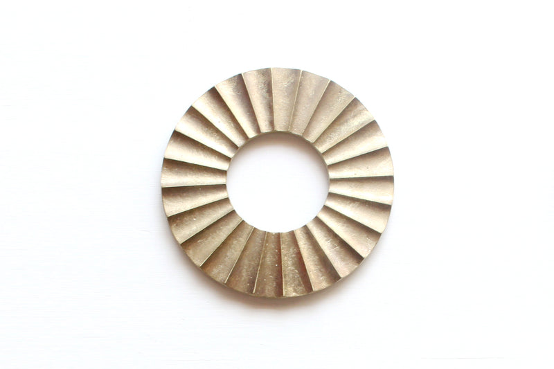Trivet | Sun | Futagami