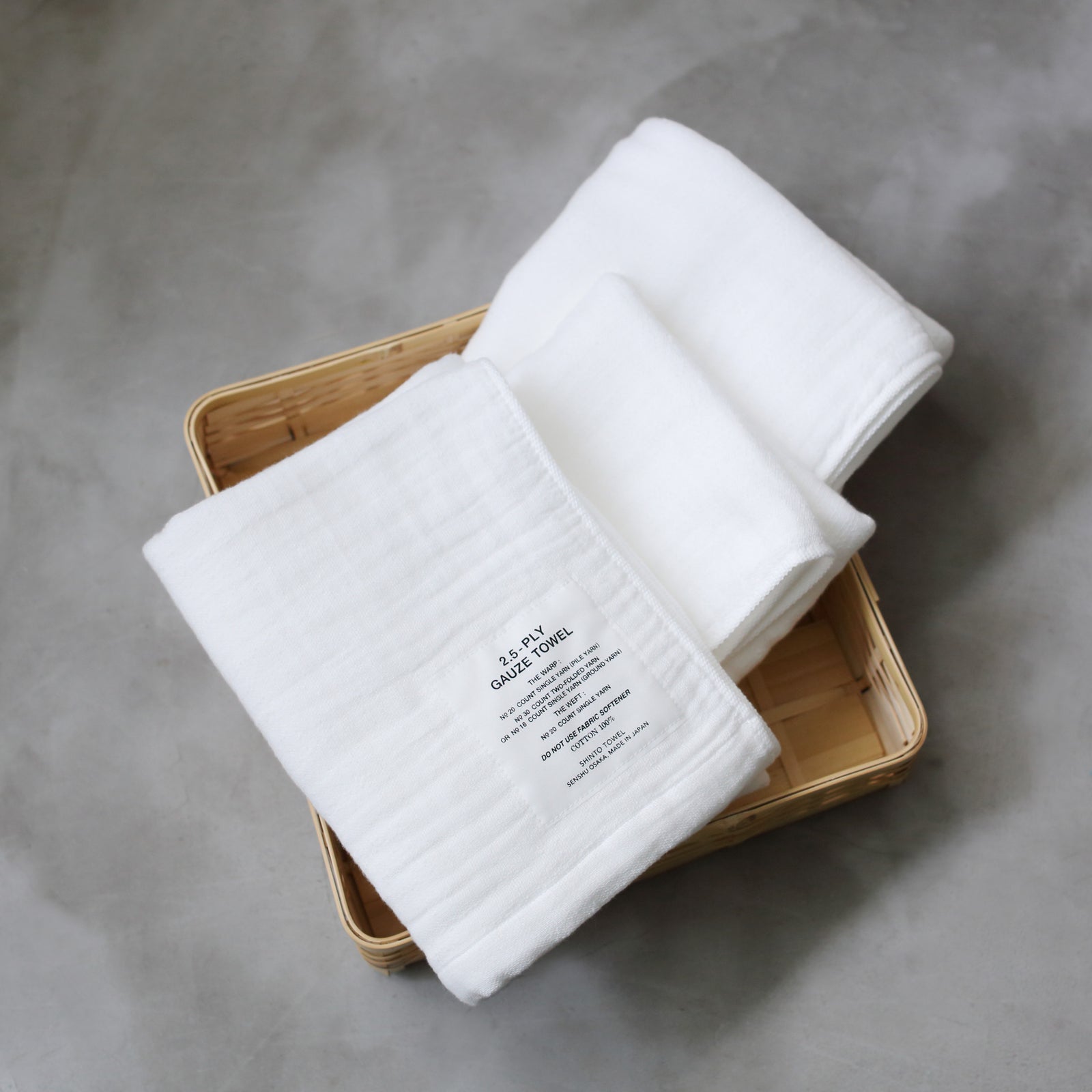2.5-PLY GAUZE TOWEL | White – ZAKKAsine