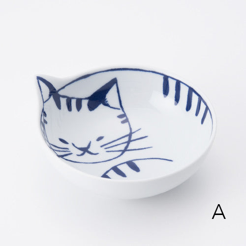 Hasami ware cat bowl 14cm