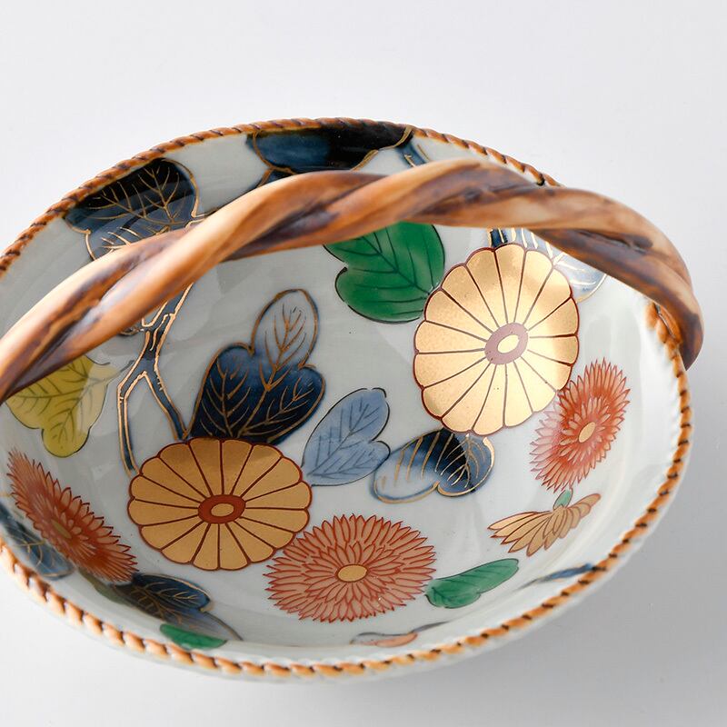 Hand painted chrysanthemum bowl with hand | HASAMI