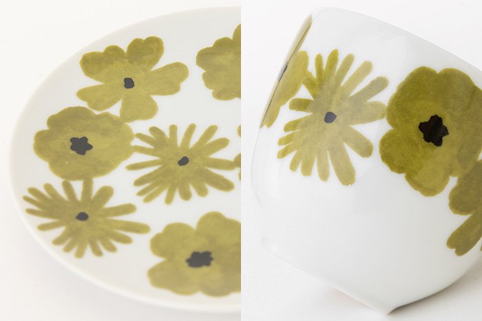 Teacups and saucer