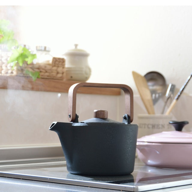 Yamagata Cast Iron Kettles with Wooden Handles