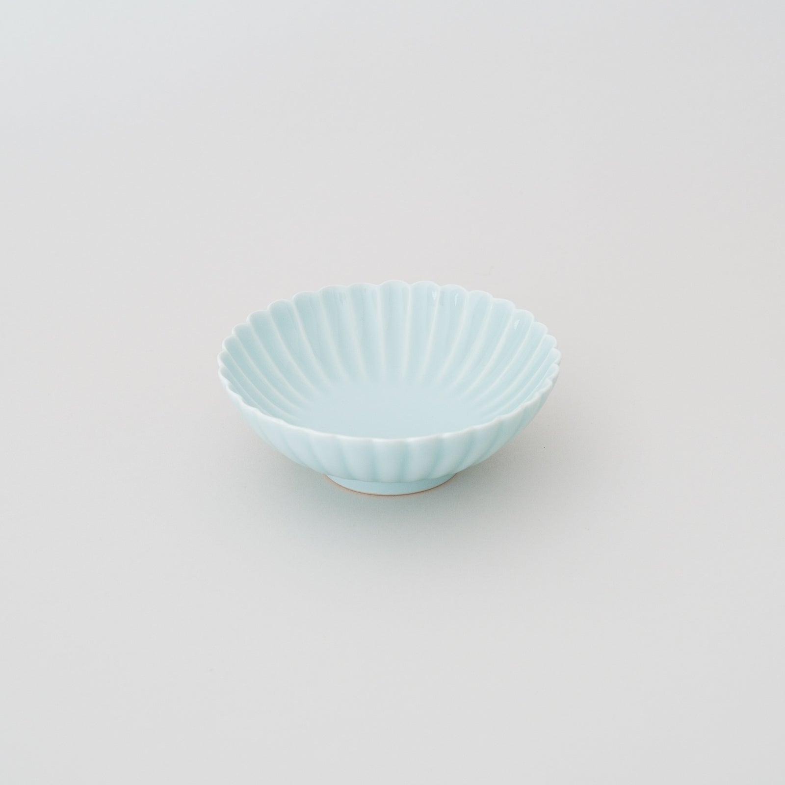 Chrysanthemum bowl | HASAMI – ZAKKAsine