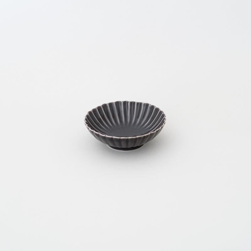 Chrysanthemum Dish | gray | HASAMI