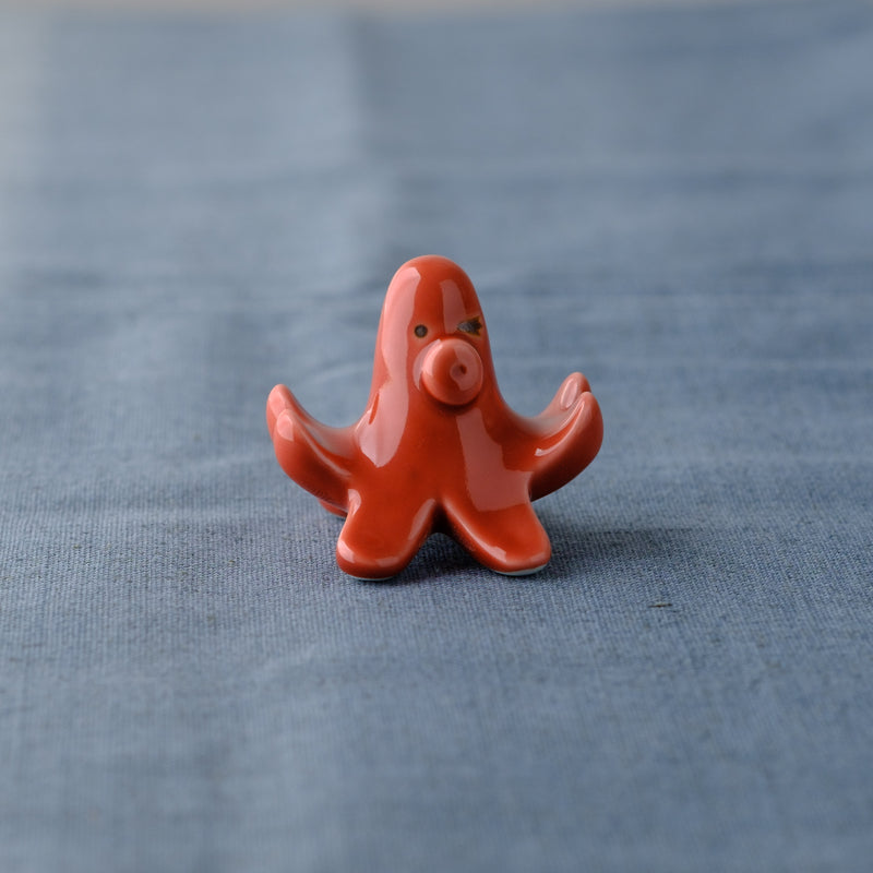 Octopus wink chopstick rest