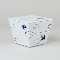 hand-painted double layered box | arita porcelain