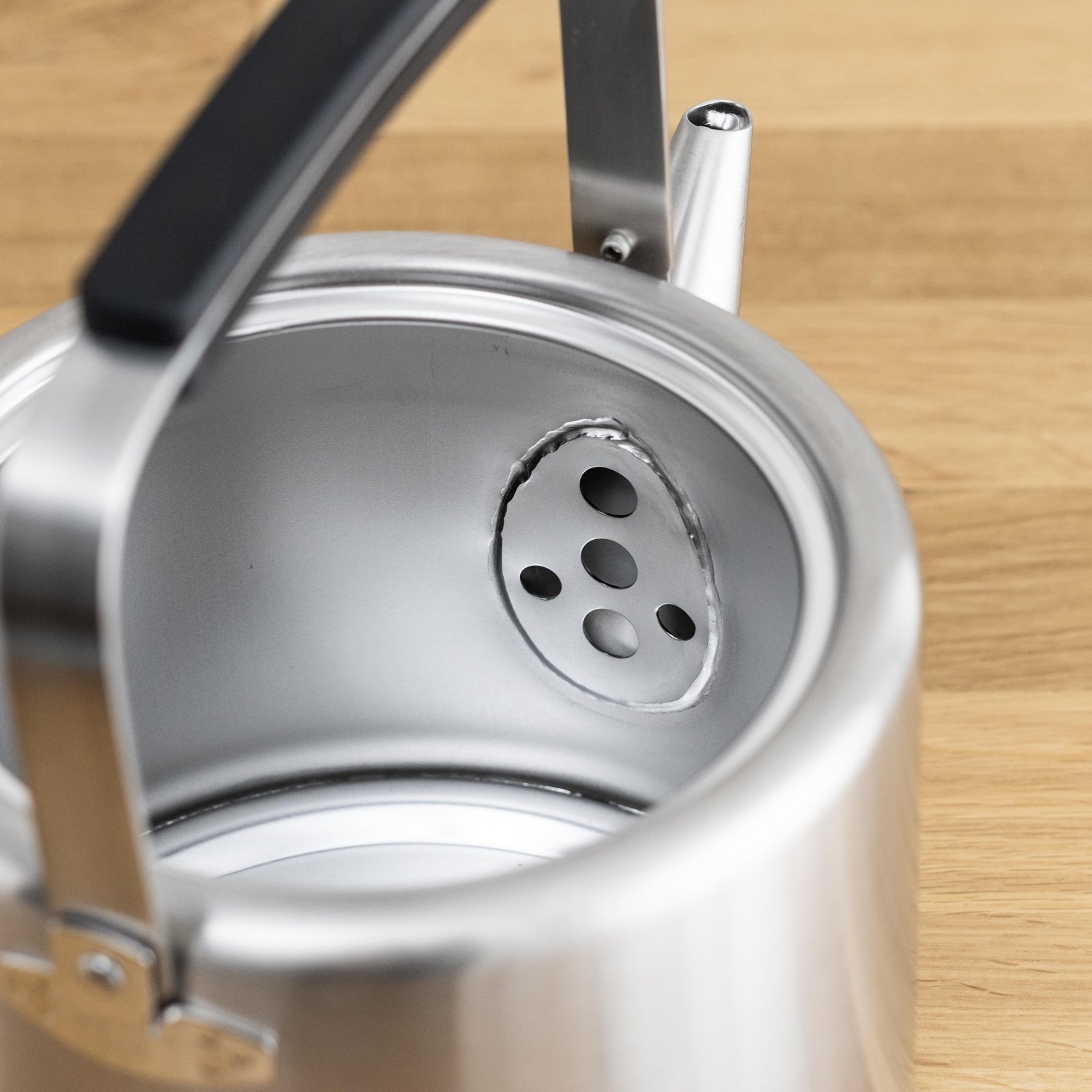 web限定セール KETTLE STRAIGHT 200V Piment Black 2L ZAKKAsine – AIZAWA | 調理器具