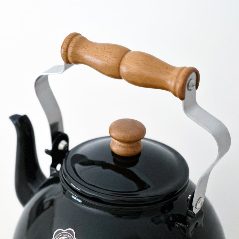 Water Kettle Black 2.2L | Tsuki Usagi