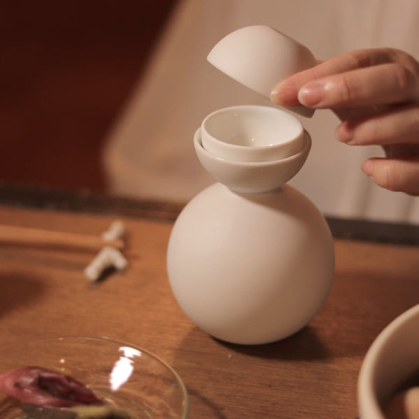 snowman sake bottle and cups | ceramic japan