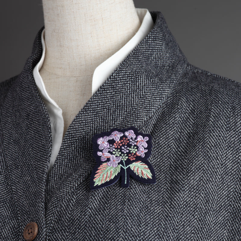 Brooch／"Ajisai" (Hydrangea)