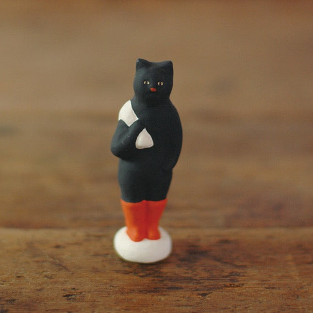 "Shitakawara" Pottery's Earthenware Doll ｜Puss in Boots